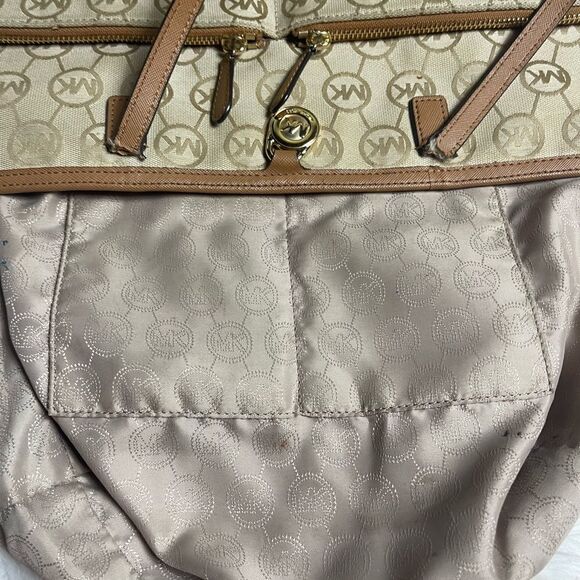 Michael Kors Kempton Signature Medium Pocket Tote (Camel/Tan)gold tone accent. - Picture 10 of 14